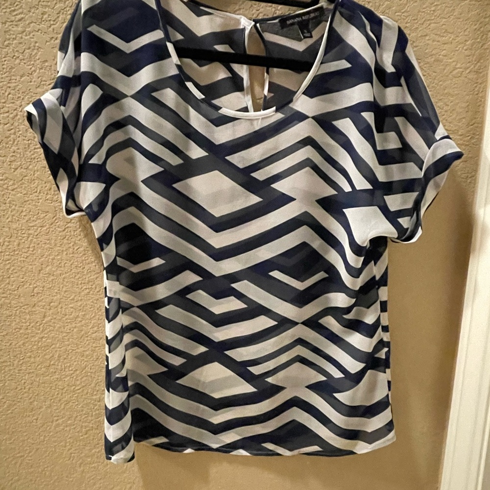 Banana Republic short sleeve blouse